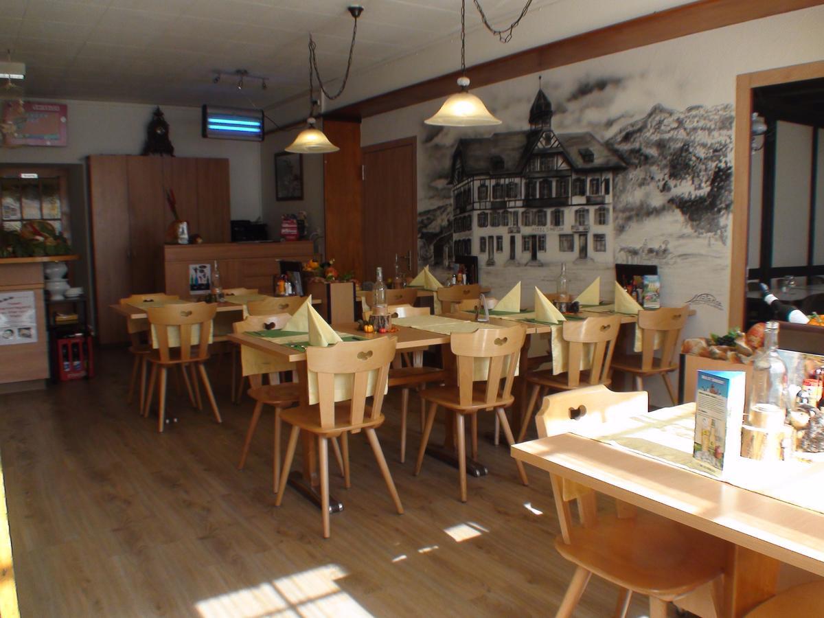 Hotel Restaurant Simplon Frutigen Exterior foto